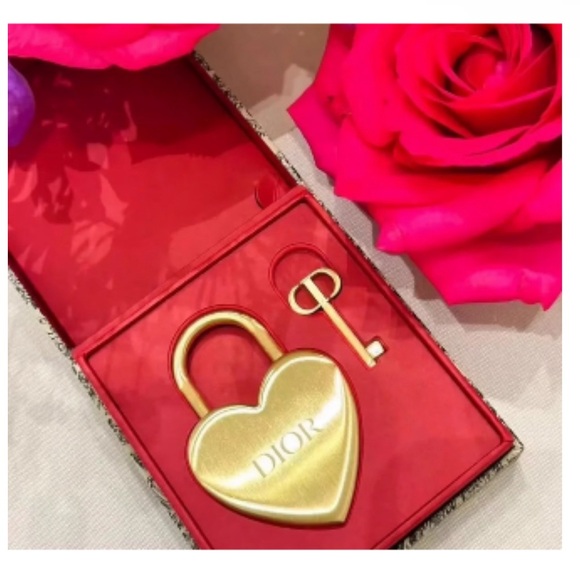 DIOR Lock & Key - Picture 1 of 5